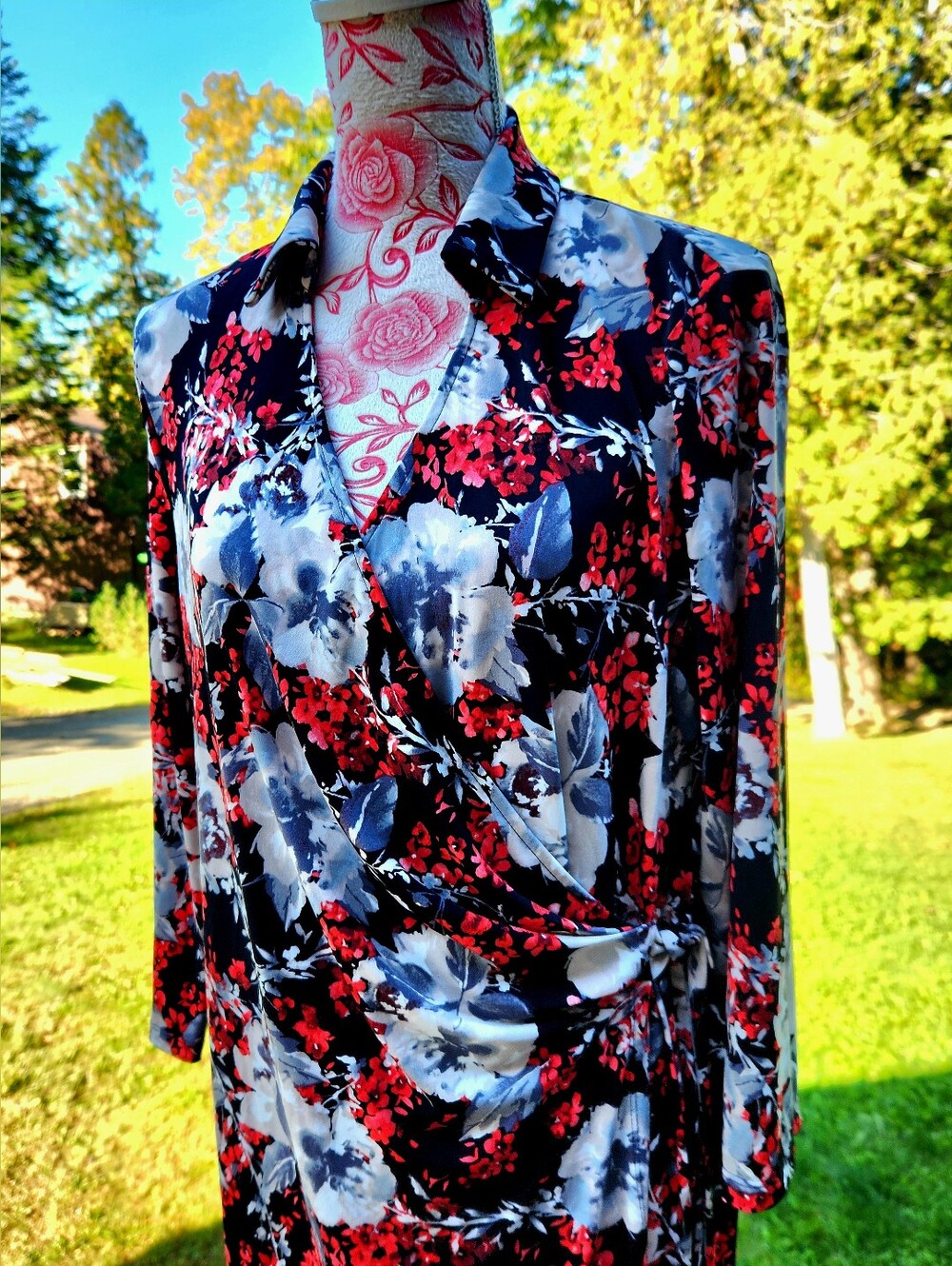 The Limited Black, Red & Gray Floral Wrap Dress - Picture 4 of 7